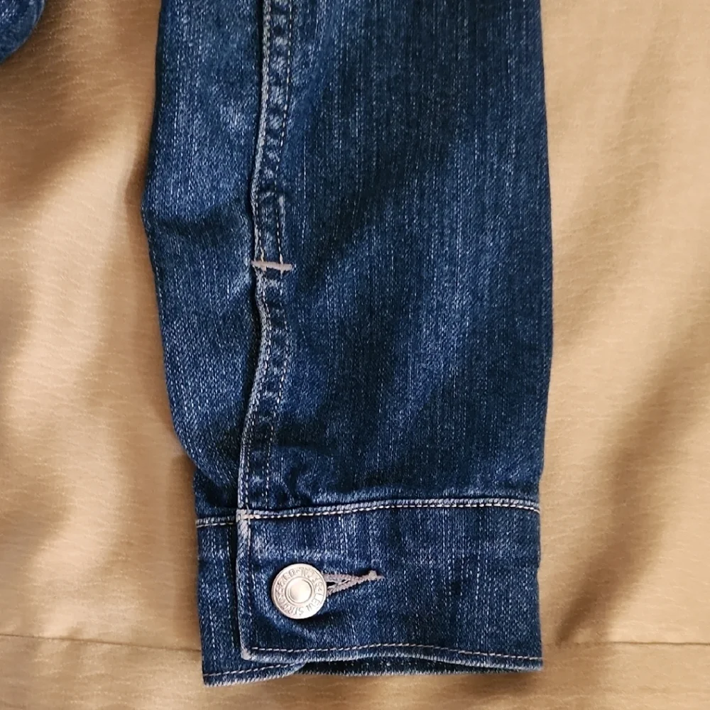Levi's Classic Blue Denim Jacket - Picture 4 of 4